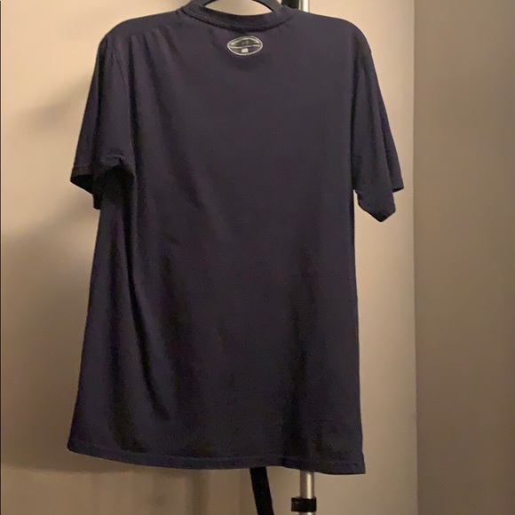 Men’s Under Armour Shirt - Picture 2 of 3
